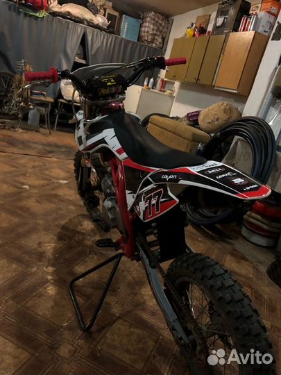 Продам питбайк rizee140