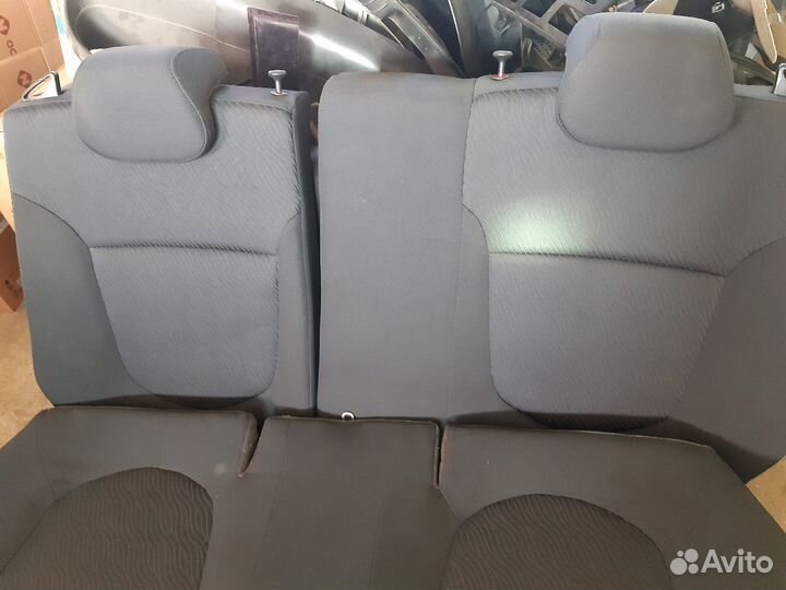 Сиденье заднее Hyundai Solaris 2013