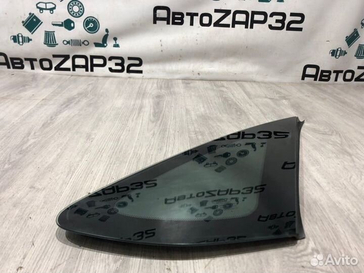 Форточка задняя правая Ford Focus 2 qqdb 2010