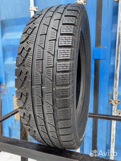 Pirelli Winter Sottozero II 225/65 R17