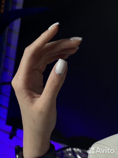 Маникюр / педикюр