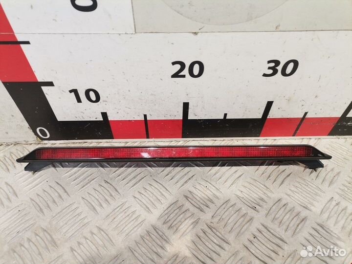 Стоп-сигнал Volkswagen Golf 3 1999 1J6945097C