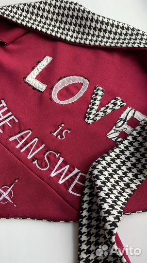 Косынка с вышивкой