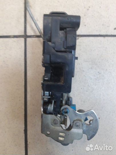 Замок дверной задний правый Chevrolet Aveo T250