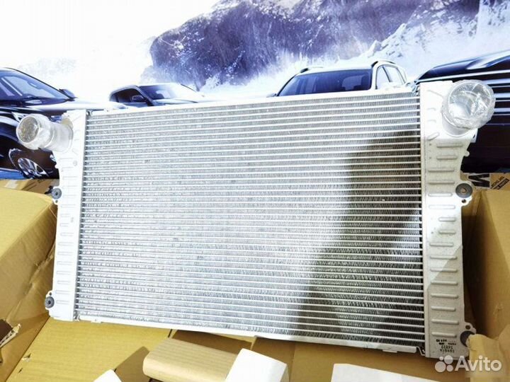 Интеркулер Toyota Rav4