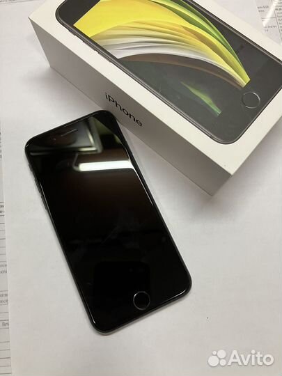 iPhone SE, 128 ГБ