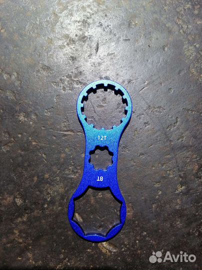 Ключ для велосипедной вилки