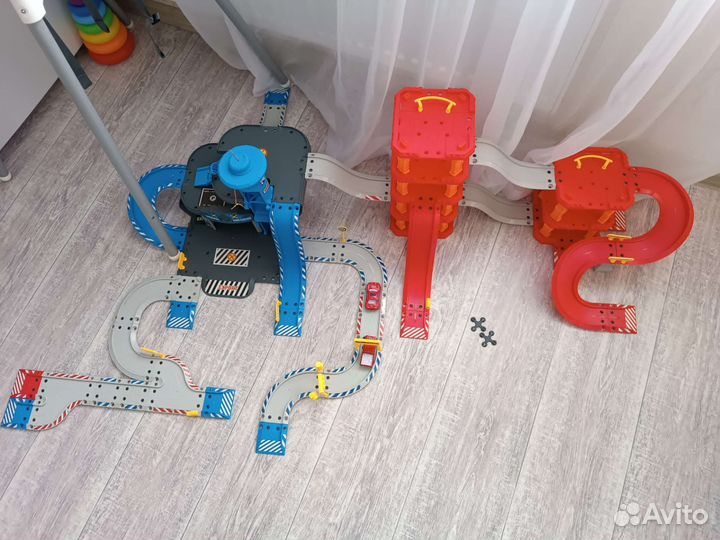 Полицейский и пожарный стадион, конструктор