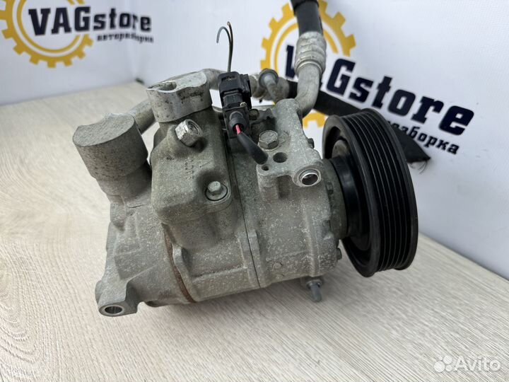 Компрессор кондиционера Audi A4 B8