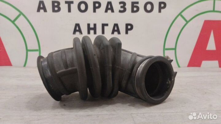 Патрубок воздушного фильтра Ford Focus CB4 1.6L