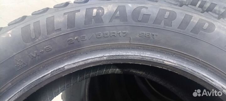 Goodyear UltraGrip 215/55 R17