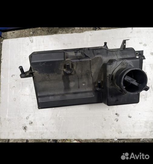 Корпус воздушного фильтра volvo s80 2,5