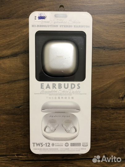 Беспроводные наушники новые