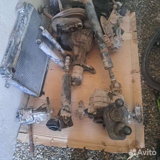 Запчасти на ниву 21213