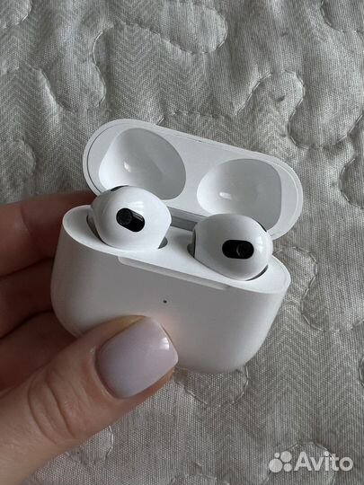 Беспроводные наушники apple airpods 3