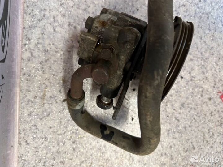 Насос гур Nissan Almera Classic B10 1.6