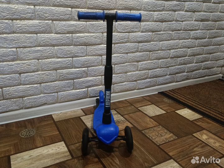 Продам самокат детский