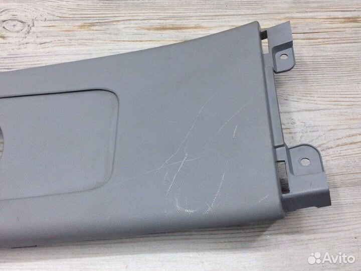 Обшивка средней стойки верхняя левая Kaiyi E5