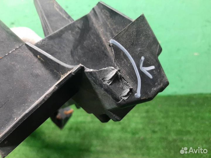 Панель передняя верхняя часть Peugeot 3008 2010