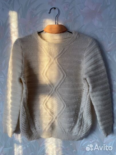 Свитер 44