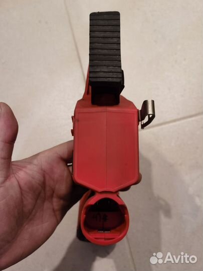 Аккумуляторный нейлер Milwaukee M12 18Ga