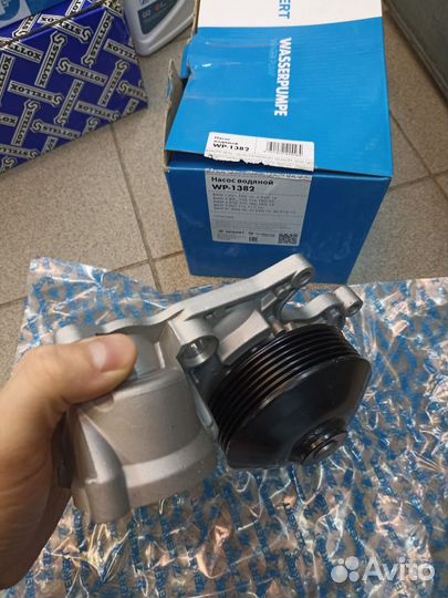 Помпа водяная BMW 3 E90, X1, X5 (N47 D20/ B47 D20)