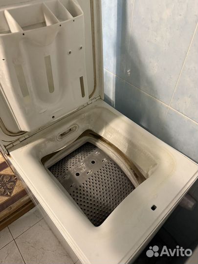 Стиральная машина с вертикальной загрузкой