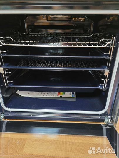 Электрический духовой шкаф Kuppersberg HFT 610 W