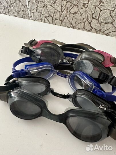 Очки для плавания