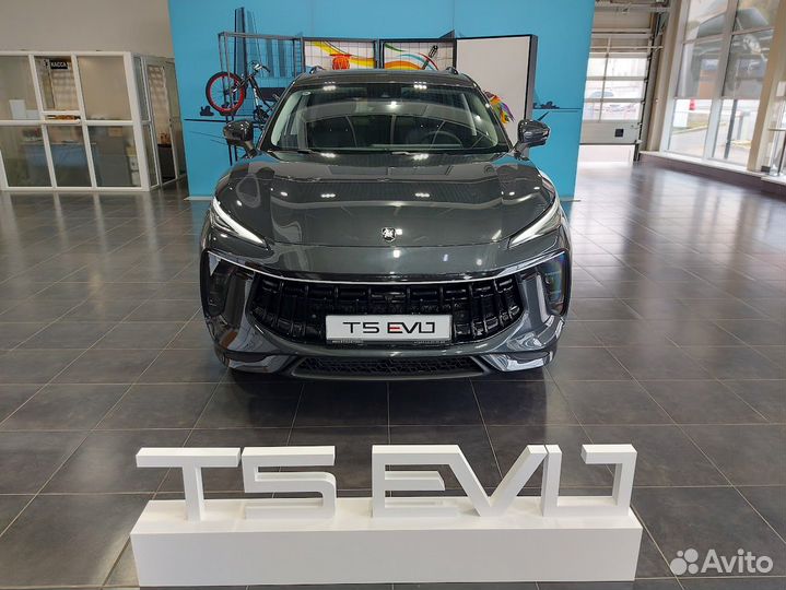 Forthing T5 EVO 1.5 AMT, 2023