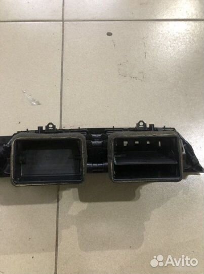 Центральный воздуховод Bmw X1 E84