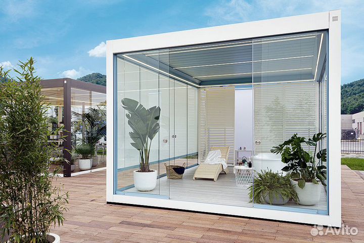 Биоклиматическая пергола с сэндвич-панелями