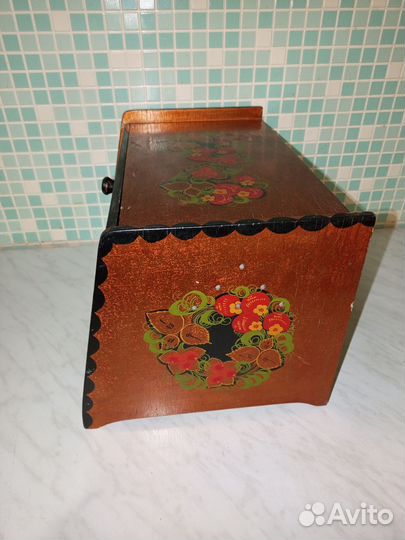 Винтажная хлебница