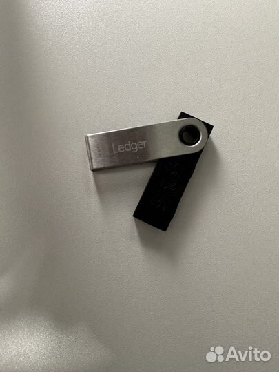 Криптокошелек Ledger nano s