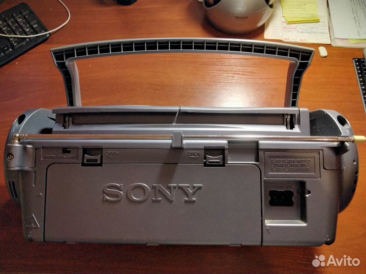 Бумбокс Sony CFD-V7 (на запчасти или под ремонт)