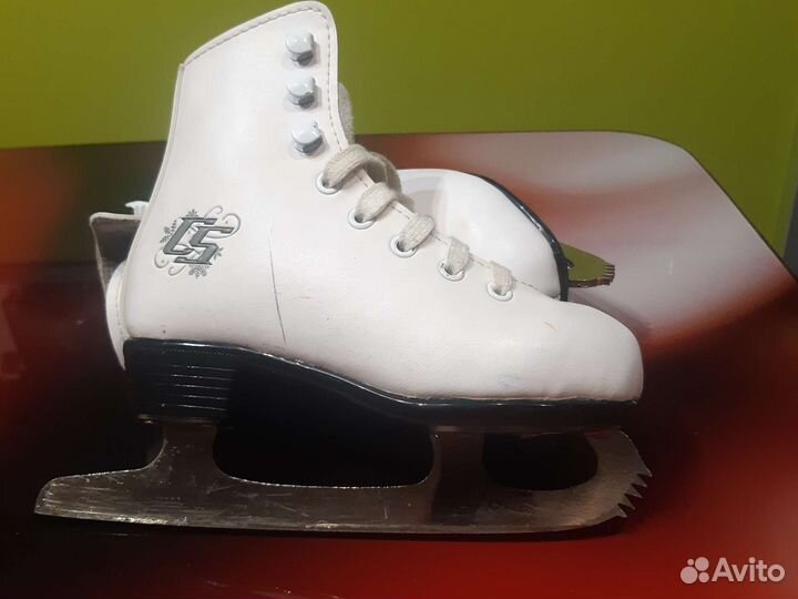Коньки фигурные