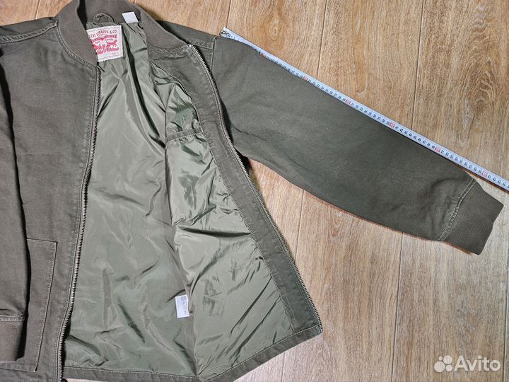 Куртка Levis. Новая