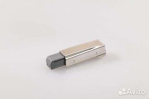 Доводчик Blum