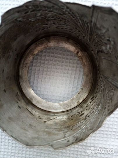 Подстаканник. мельхиор СССР девушка со спутником