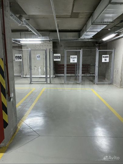 Машиноместо, 14 м²