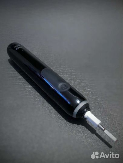 Электрическая зубная щетка Oral-B Pro 3 (Новая)