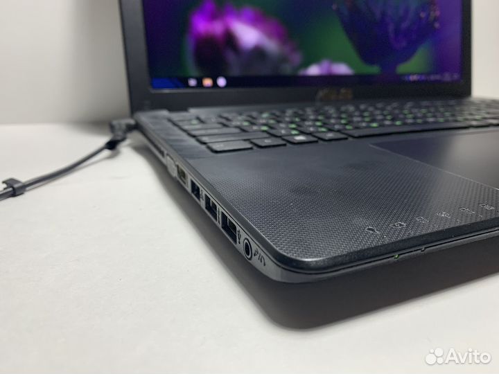 Ноутбук для учебы Asus 4ядра/4gb/ssd