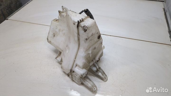 Бачок омывателя Suzuki Grand Vitara, 2010