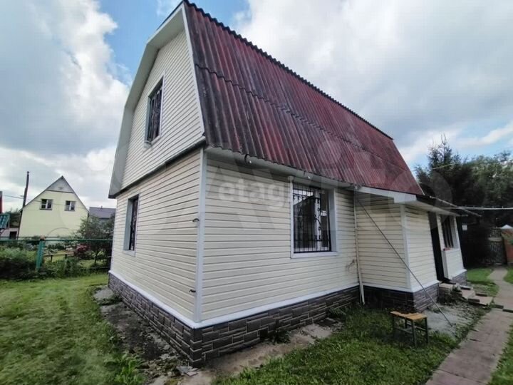 Дом 82,6 м² на участке 8 сот.