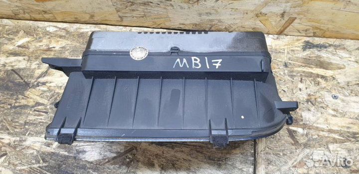 Монитор информационная панель Mercedes-Benz