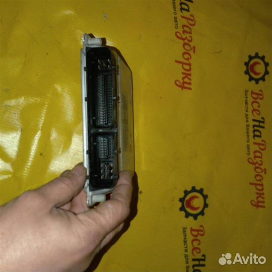 Эбу блок управления двигателем Volkswagen Passat