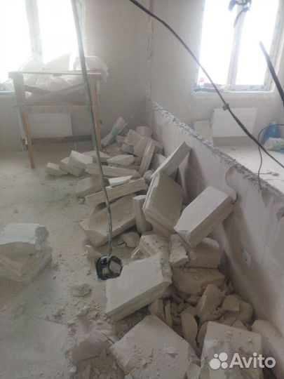 Слом стен. Демонтажные работы