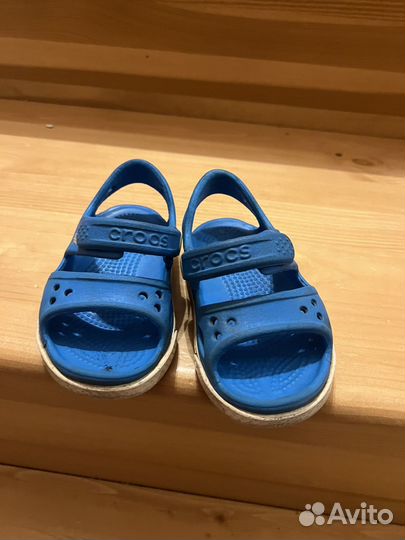 Сандали crocs c4