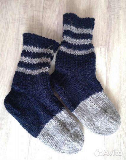 Шерстяные носки детские ручной вязки