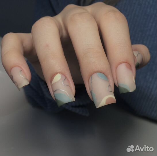 Маникюр с покрытием гель-лак